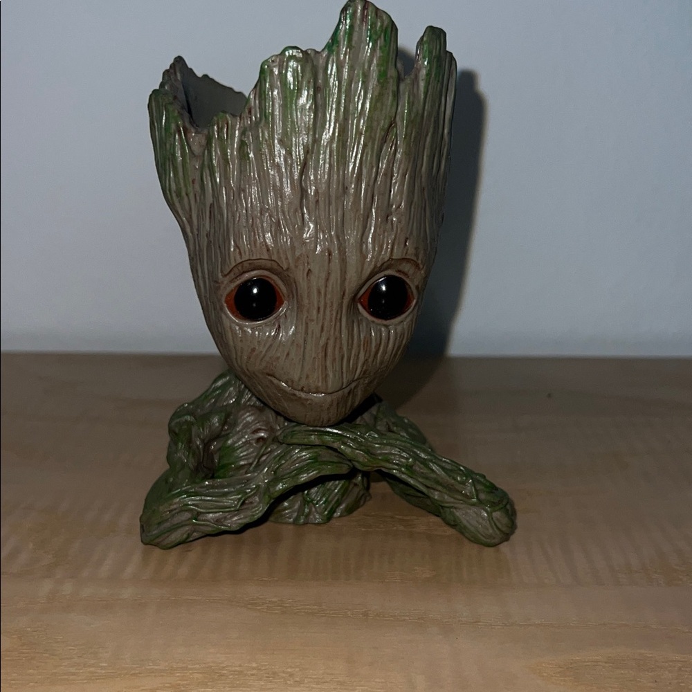 Groot Mini Pot Planter